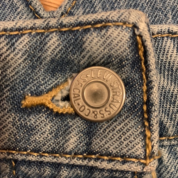 Levi’s Like New EUC Button Front Denim Mini Skirt - Picture 15 of 15
